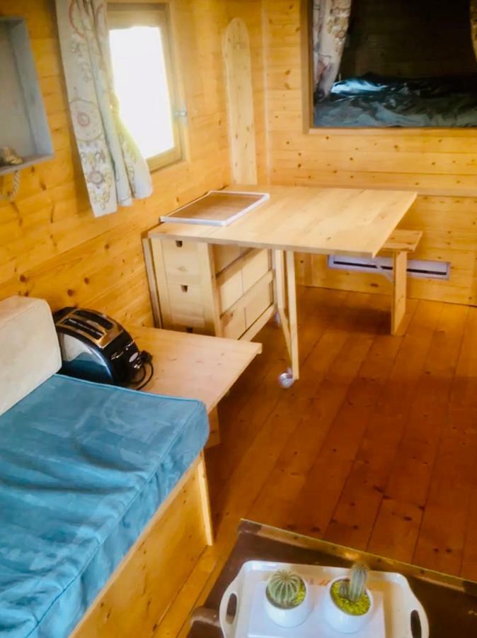 Millygite Chalet-On-Wheels By The River Екстериор снимка