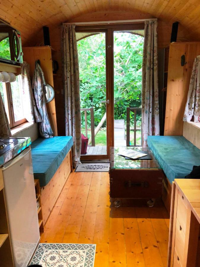 Millygite Chalet-On-Wheels By The River Екстериор снимка
